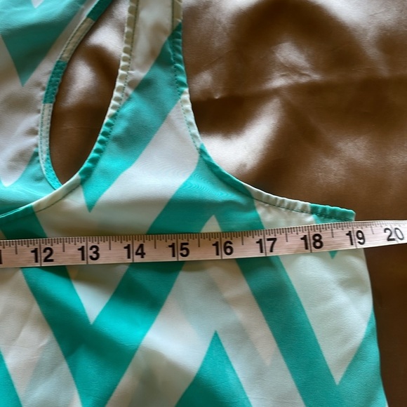 TIMING Mint Turquoise & Ivory Cream Zigzag Chevron Racerback Tie Waist Tank Sz L - Picture 8 of 10